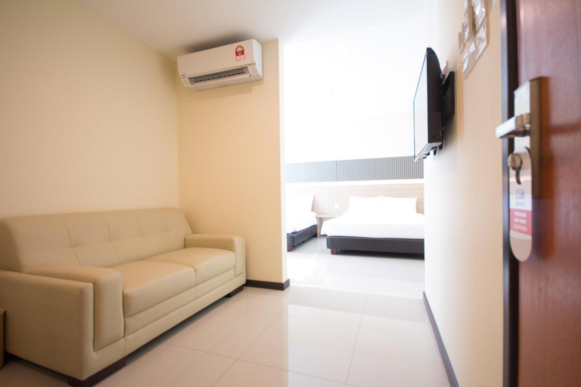118 Hotel Macalister George Town Exterior photo